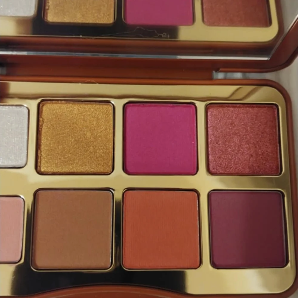 🎄FIRM! NWT TOO FACED GINGERBREAD SPICE BITE SIZE EYESHADOW PALETTE LIMITED EDIT